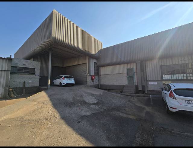 1,148M² WAREHOUSE TO LET IN ANDERBOLT